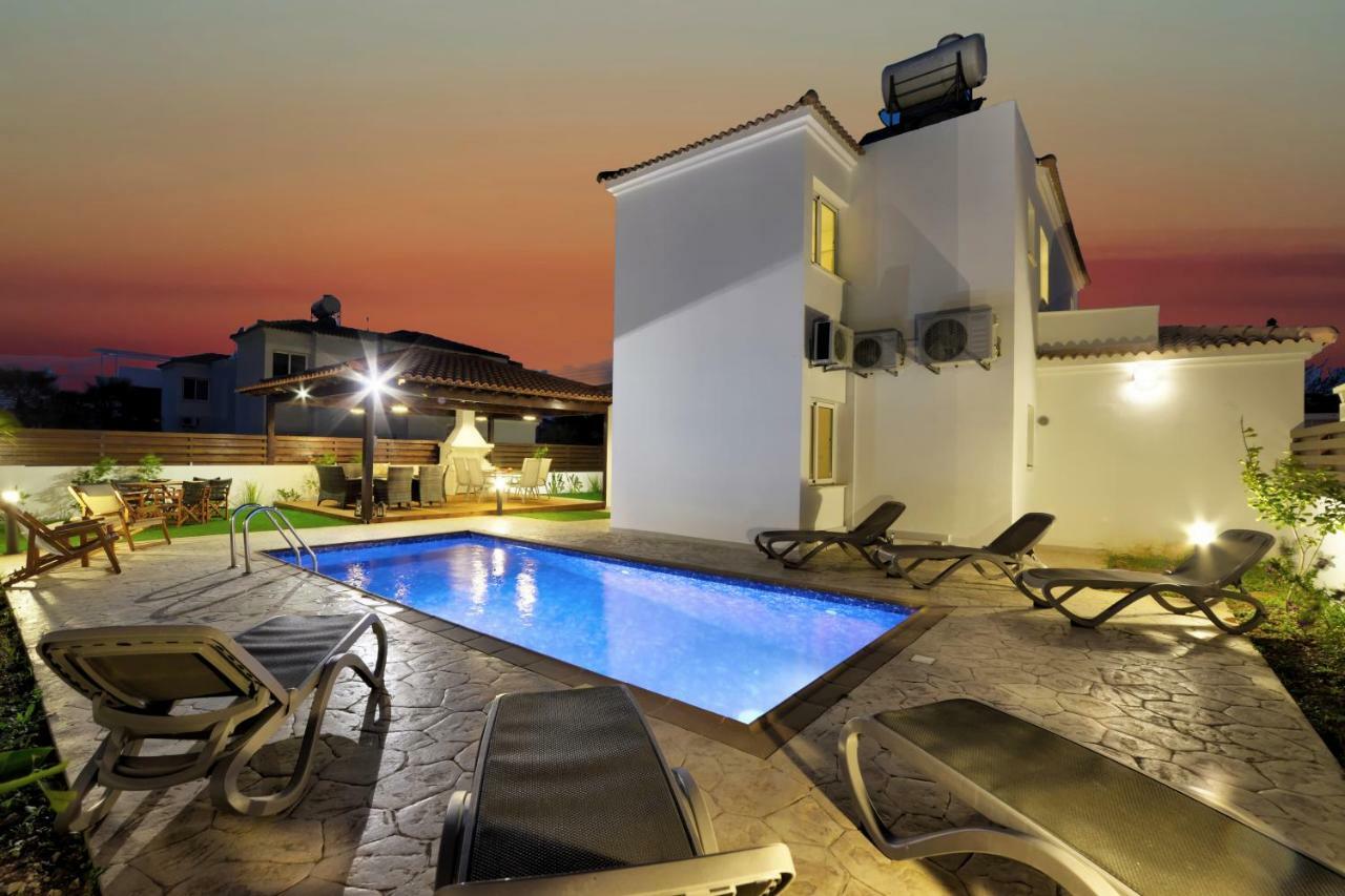 Villa Nissi Gold アヤナパ エクステリア 写真